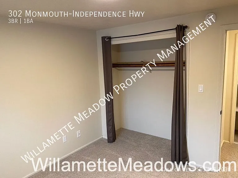 302 Monmouth Independence Hwy — Photo 12