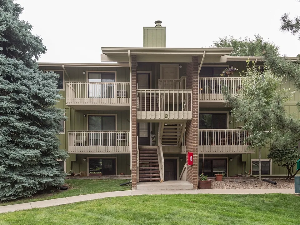 2800 Kalmia Ave #B306