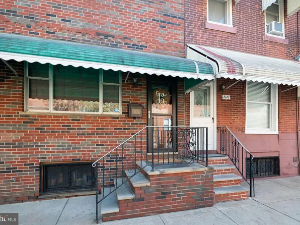 2125 S Hicks St, Philadelphia, PA 19145