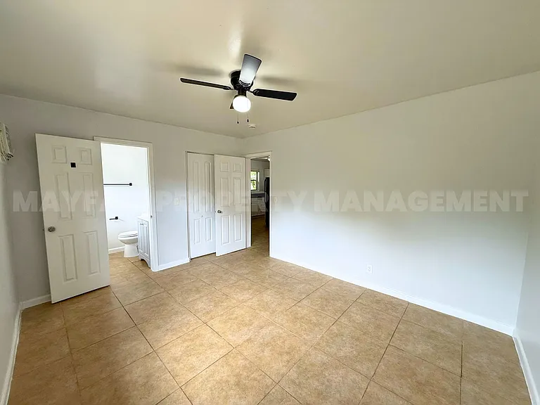 380 Kingsbridge St — Photo 9