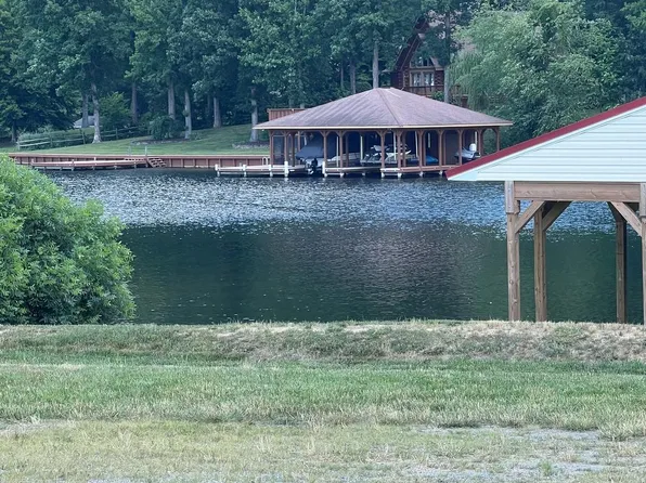 74 Dove Ct, Bumpass, VA 23024