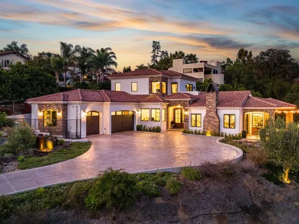 2320 Terra Bella Ln, Camarillo, CA 93012