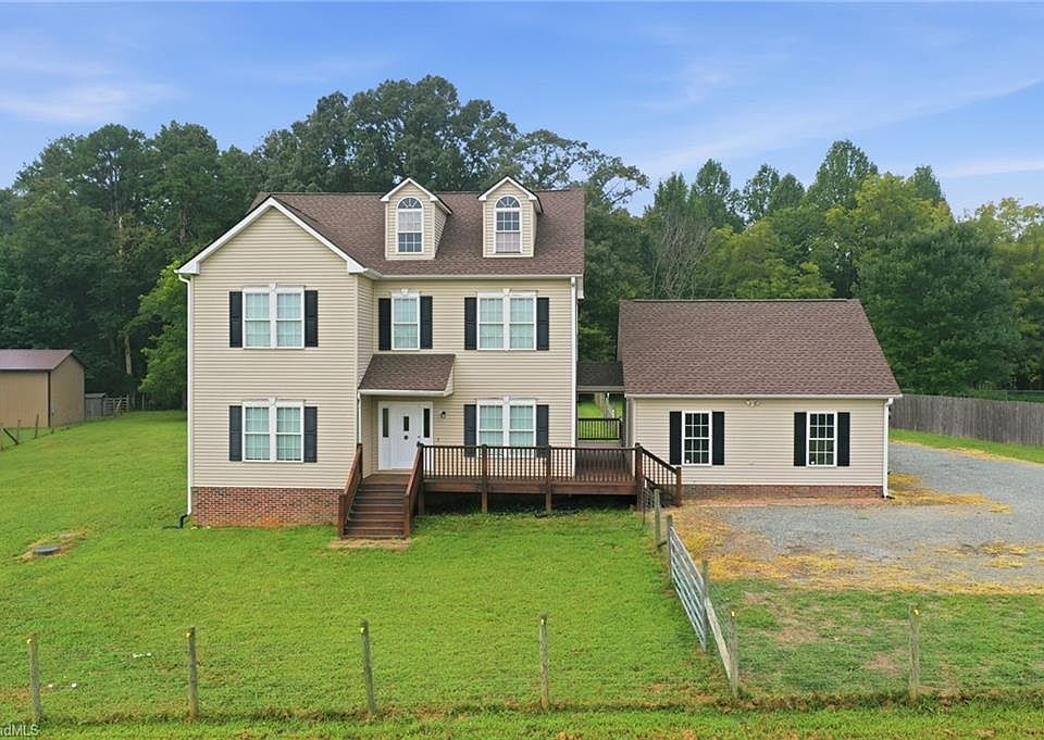 1st image of 4872 Thom Rd