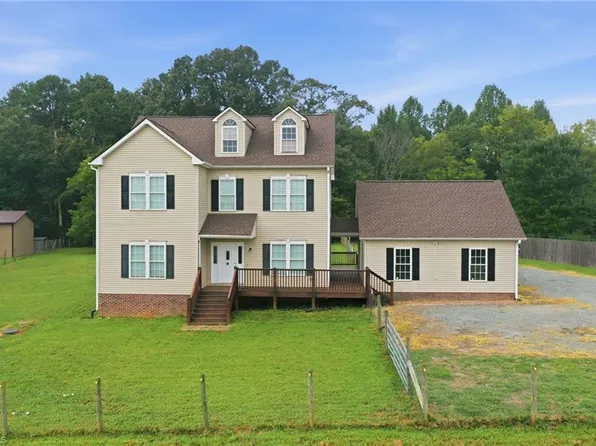 4872 Thom Rd, Mebane, NC 27302