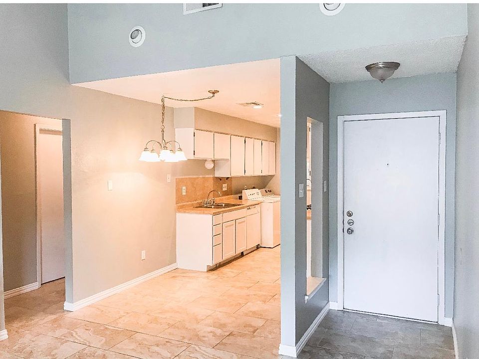 2nd image of 1516 W Braker Ln #B