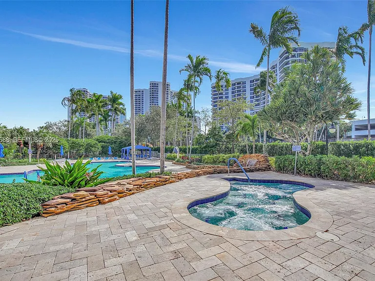 3500 Mystic Pointe Dr #1206 — Photo 52