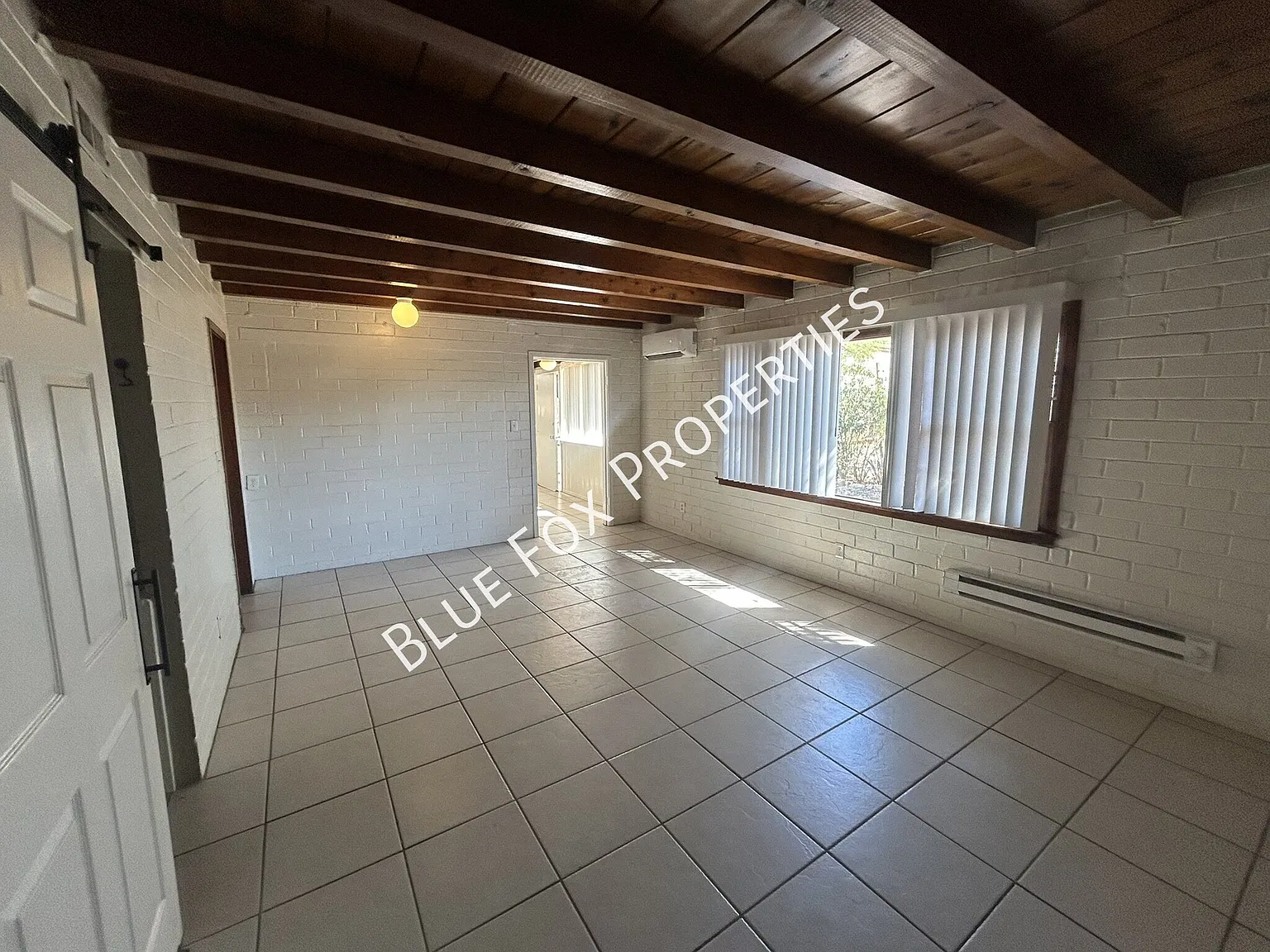 3241 E Bermuda Street — Photo 4