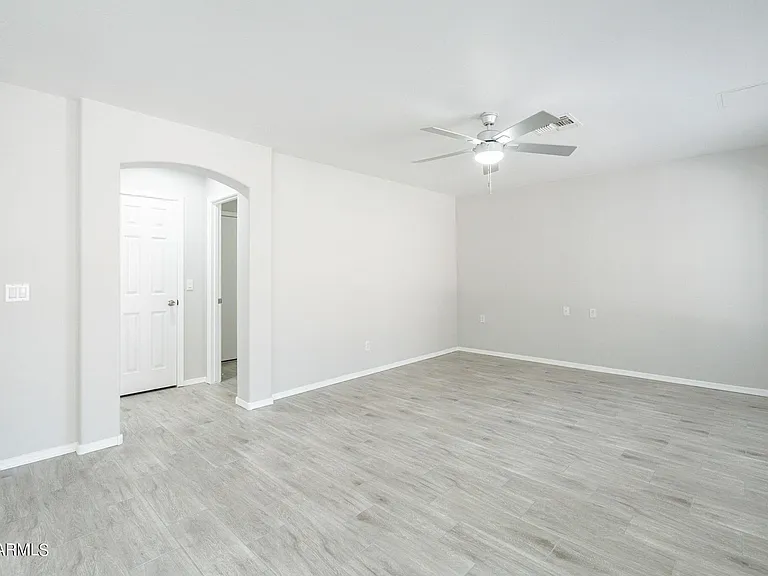 6326 W El Cortez Pl — Photo 9