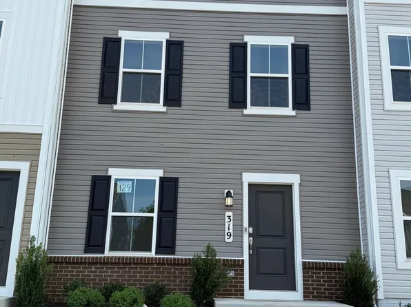 319 Sandy Bottom Cir, Ranson, WV