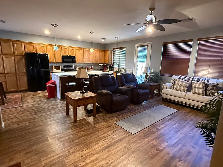 1449 Oakmont Rdg — Photo 2
