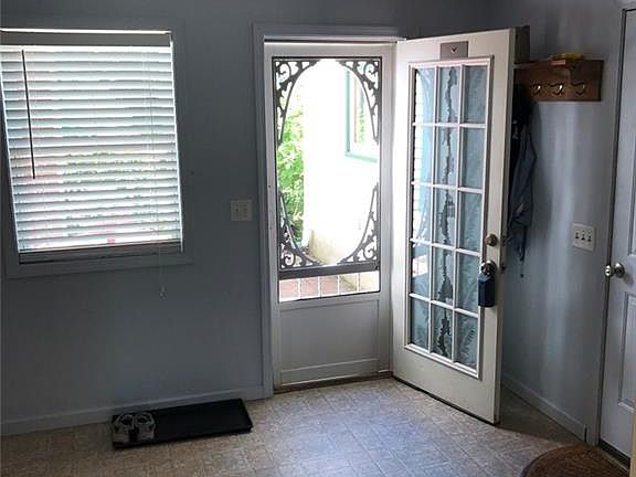 5th image of 21 Sherwood Ave