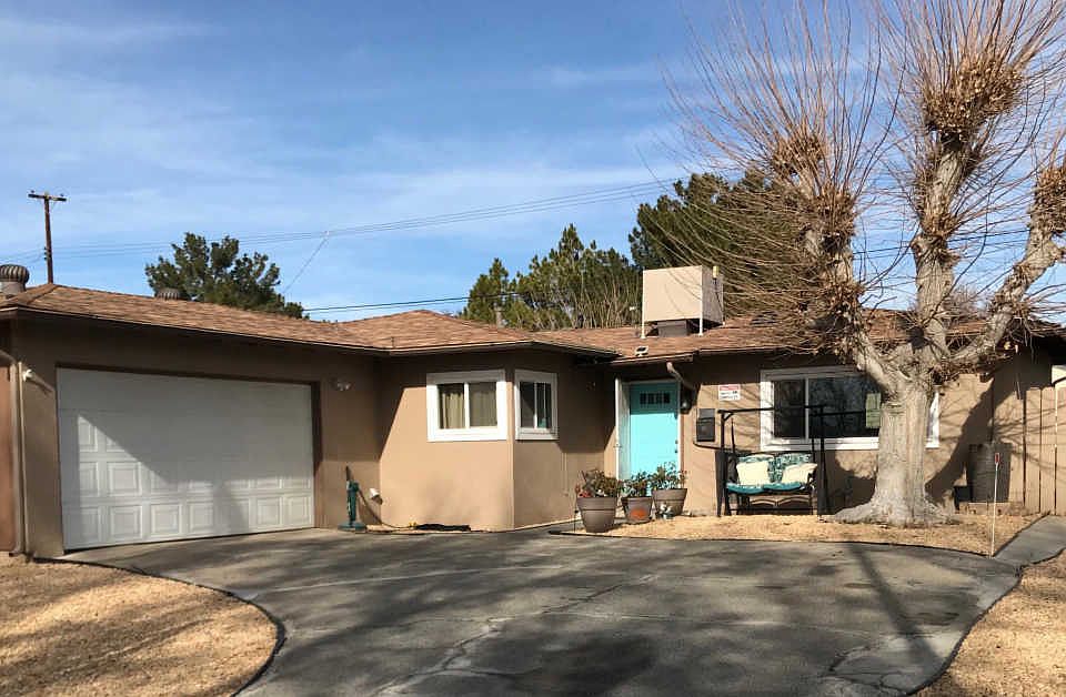 1st image of 1223 W Avenue J11