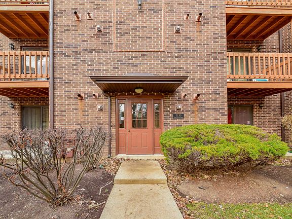 2nd image of 2230 Abbeywood Dr APT F