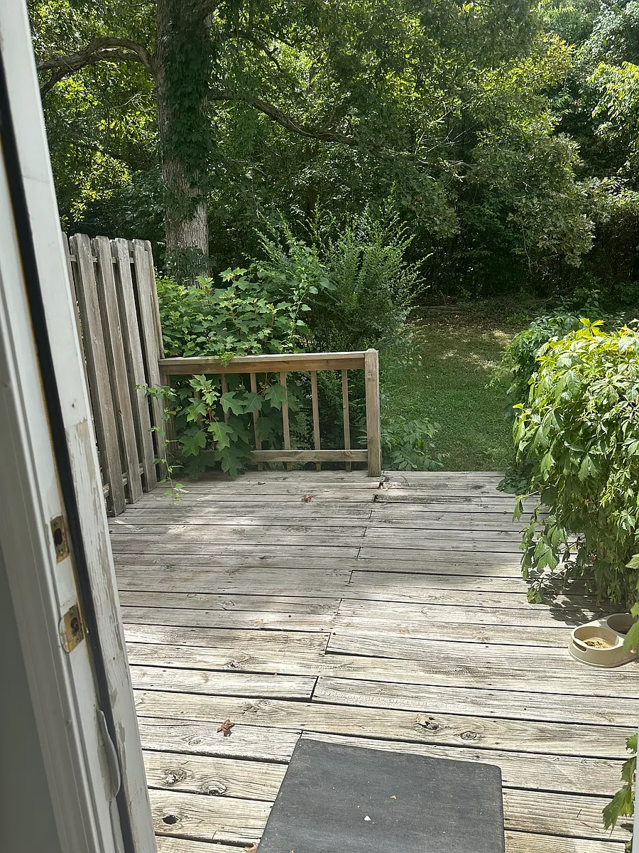 Building Photo - 2 Green Meadow Ln #C