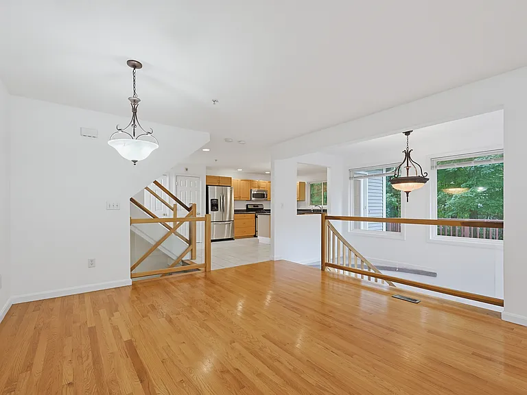 3101 Maple Brook Rd — Photo 9