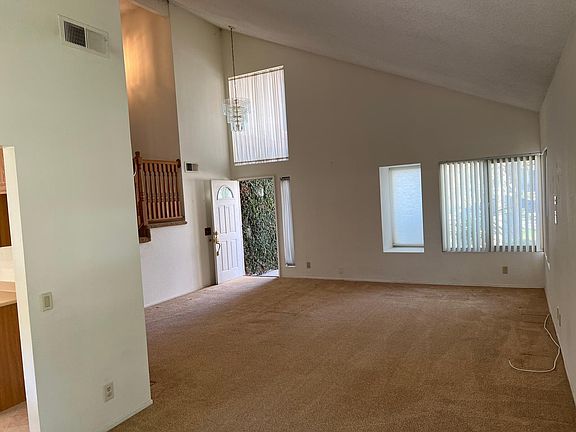 4th image of 27830 Sycamore Creek Dr