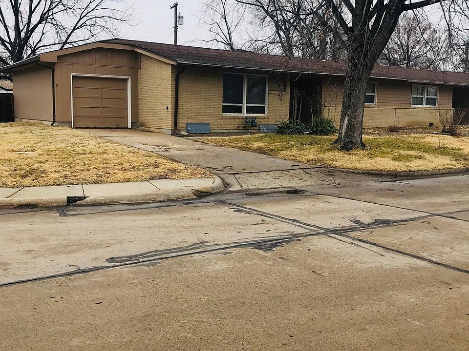 1st image of 914 Merrily Dr
