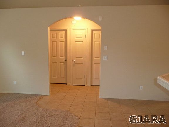 4th image of 2824 Village Park Dr