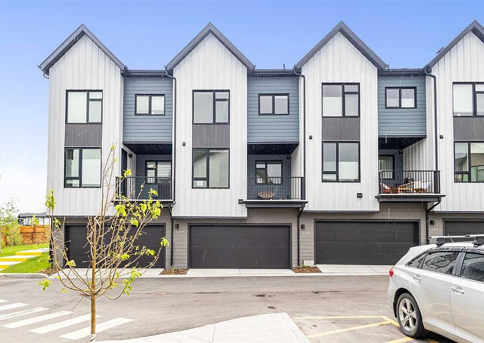 1st image of 85 SE Sage Hill Hts NW #327