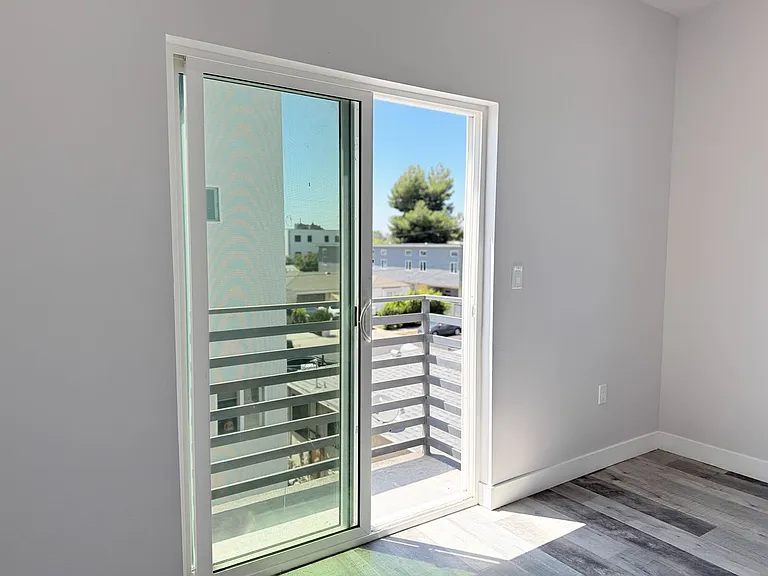Case Townhomes — Photo 16
