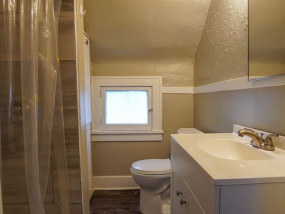 5th image of 99 Warsaw St #1