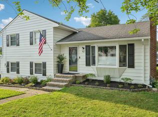 42 Knox Dr, New Windsor, NY 12553