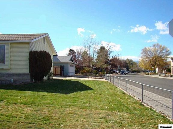 3rd image of 1003 E Greenbrae Dr