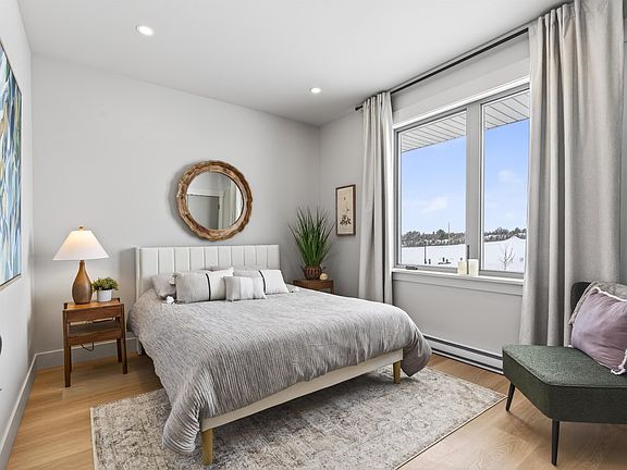 5th image of 57 Applecross Ave