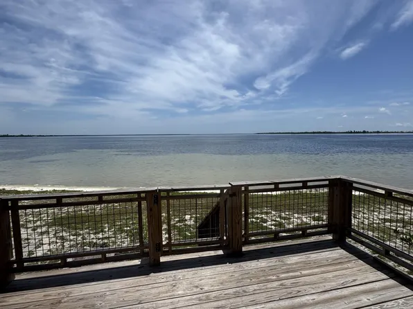 6459 Oakshore Dr, Panama City, FL 32404