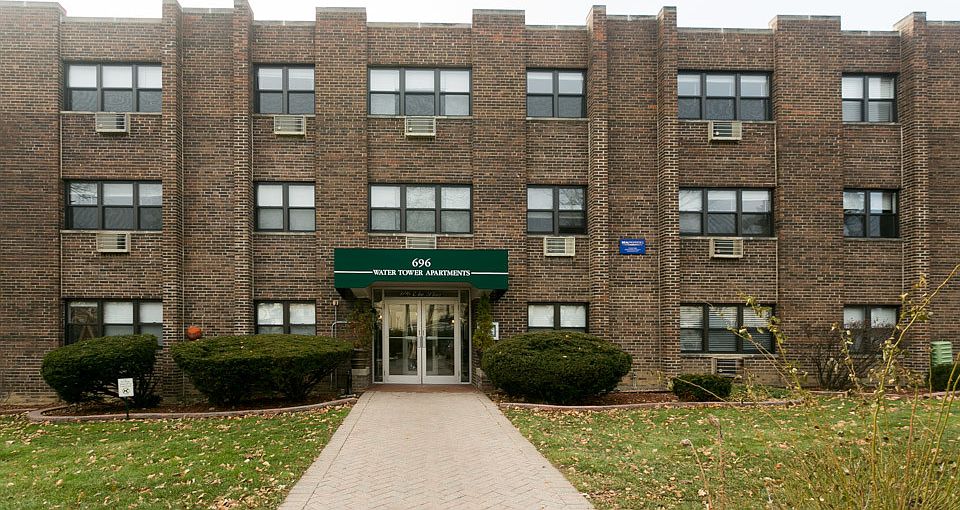 1st image of 696-96 Elm Pl #D603