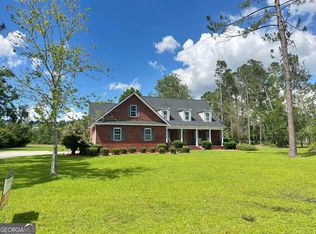 344 Greenwood Dr, Broxton, GA 31519