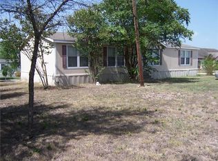 1411 Calder Rd, Dale, TX 78616