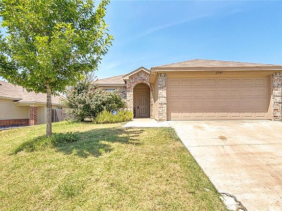 2nd image of 1307 Falcon Dr