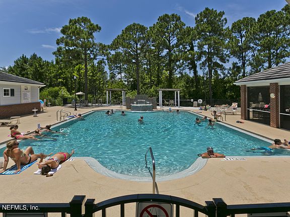 5th image of 28210 Harbour Vista Cir