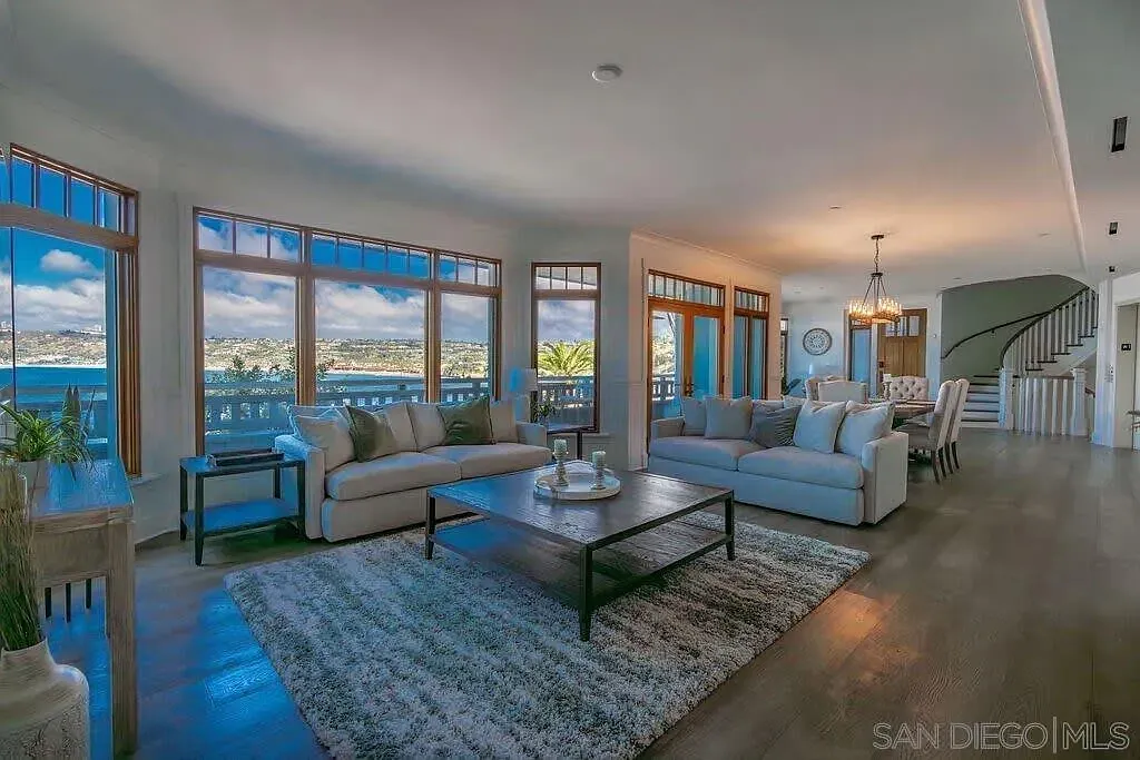 3 bed, 3.5 bath, 3600 sqft, $35,000 — Photo 4