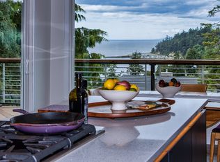 220 Colman Dr, Port Townsend, WA 98368