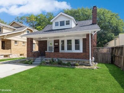6231 Rockhill Rd, Kansas City, MO, 64110