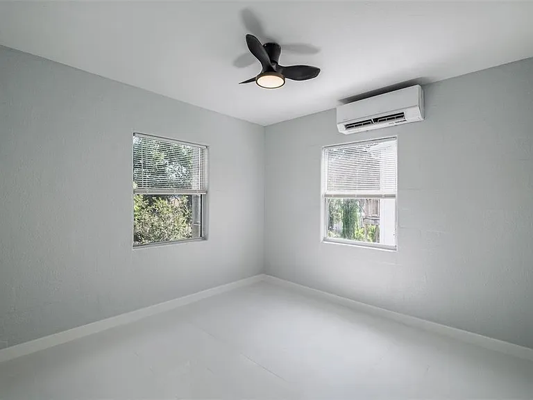 1427 Asher Ln — Photo 18