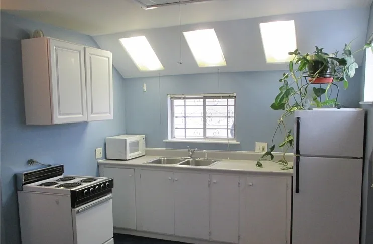 2514 1/2 N Humboldt St #1/2 — Photo 2