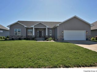 4412 Bay Hill Dr, Springfield, IL 62711