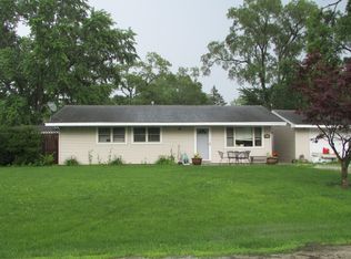 6N155 Sylvia Ln, Saint Charles, IL