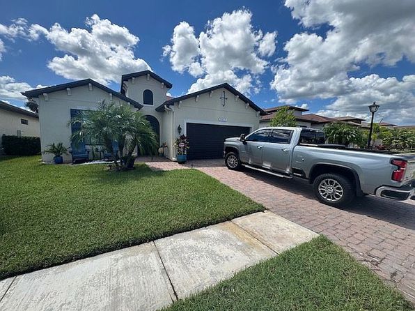 1635 Willows Sq