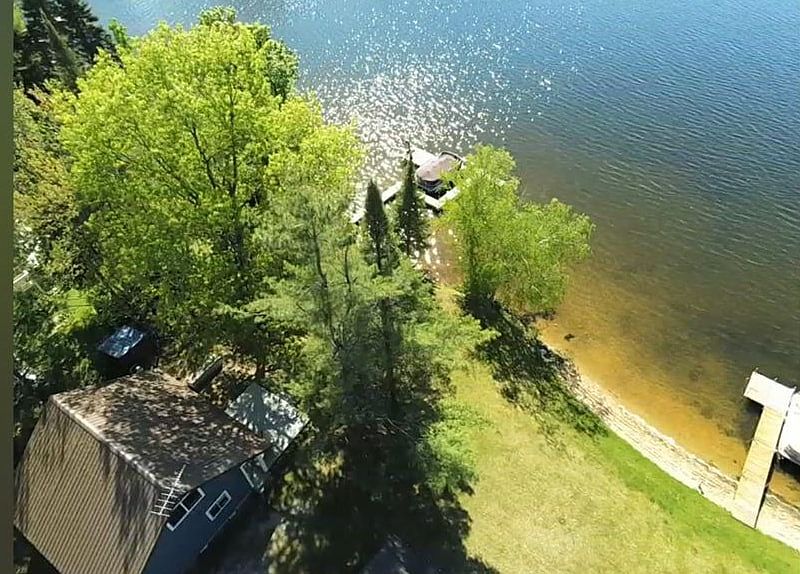 1st image of 15966 Lakeview Dr