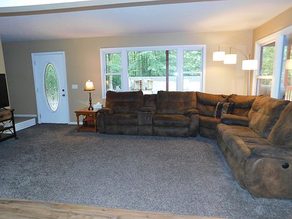 3rd image of 13382 S Rich Ave