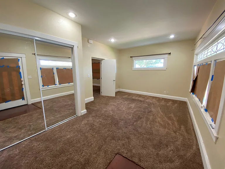 402 S Sycamore St #402 — Photo 14