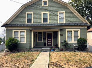 1632 SE Main St APT 1, Roseburg, OR 97470