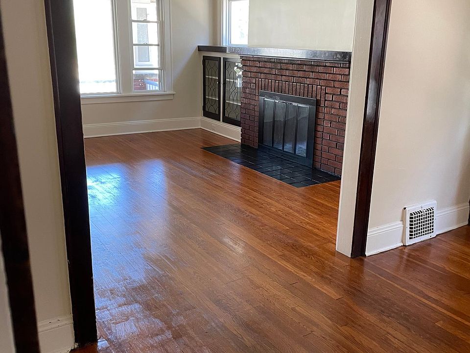 1st image of 16911 Hilliard Rd #1
