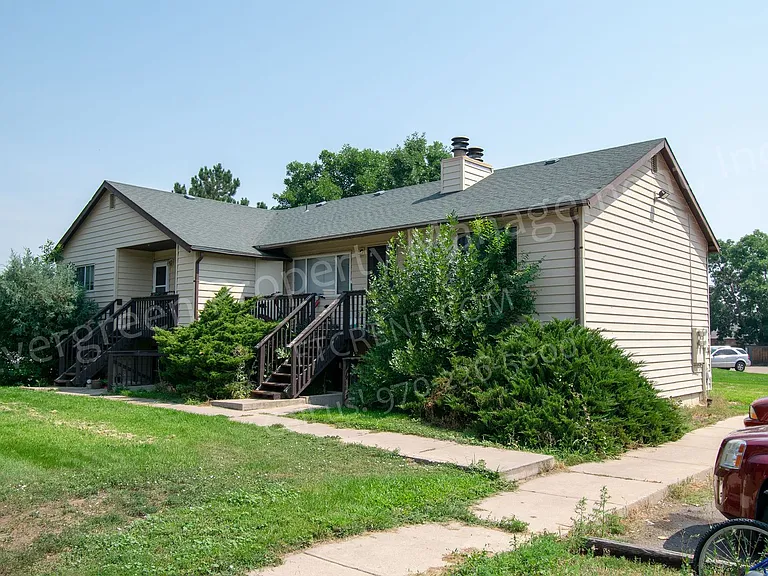 1636 E Pitkin St — Photo 1