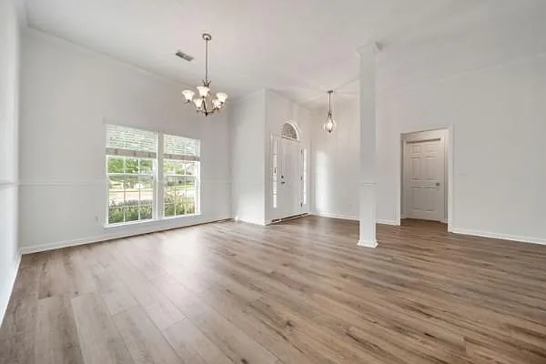 1025 Notting Hill Dr