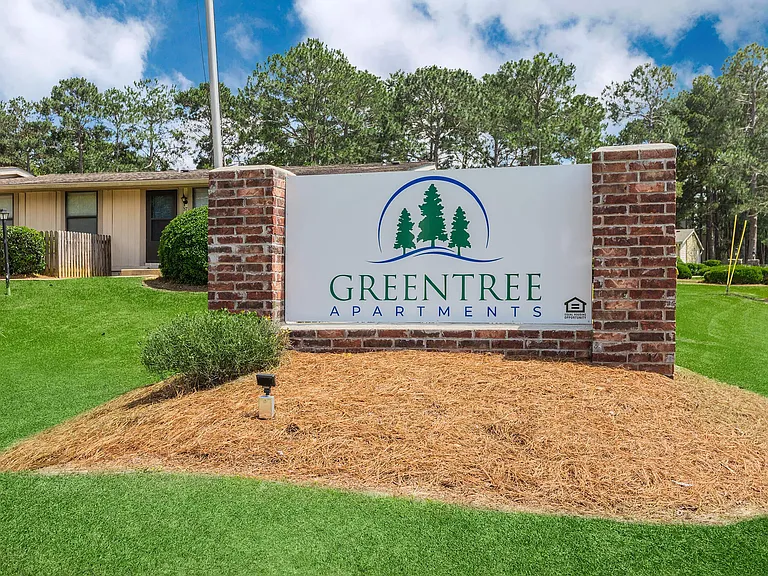 GreenTree Apartments — Photo 15